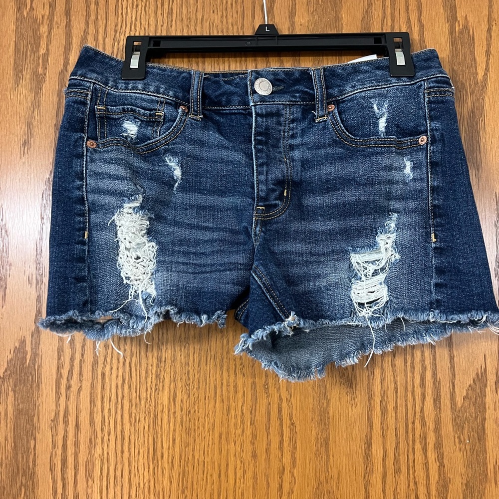 EUC Women's American Eagle Dark Blue Distressed TOMGIRL Shorts Size 4
